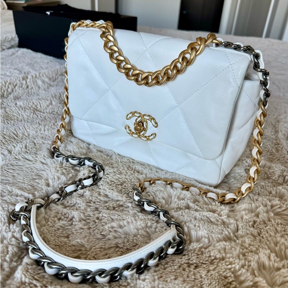 Chanel 19 Medium Flap Bag